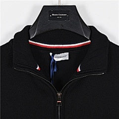 Moncler classic style down jacket